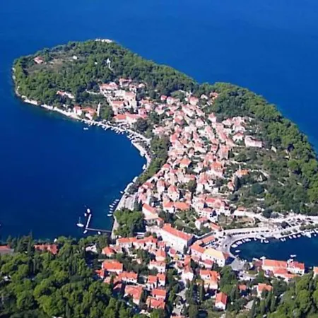 Luka's - 